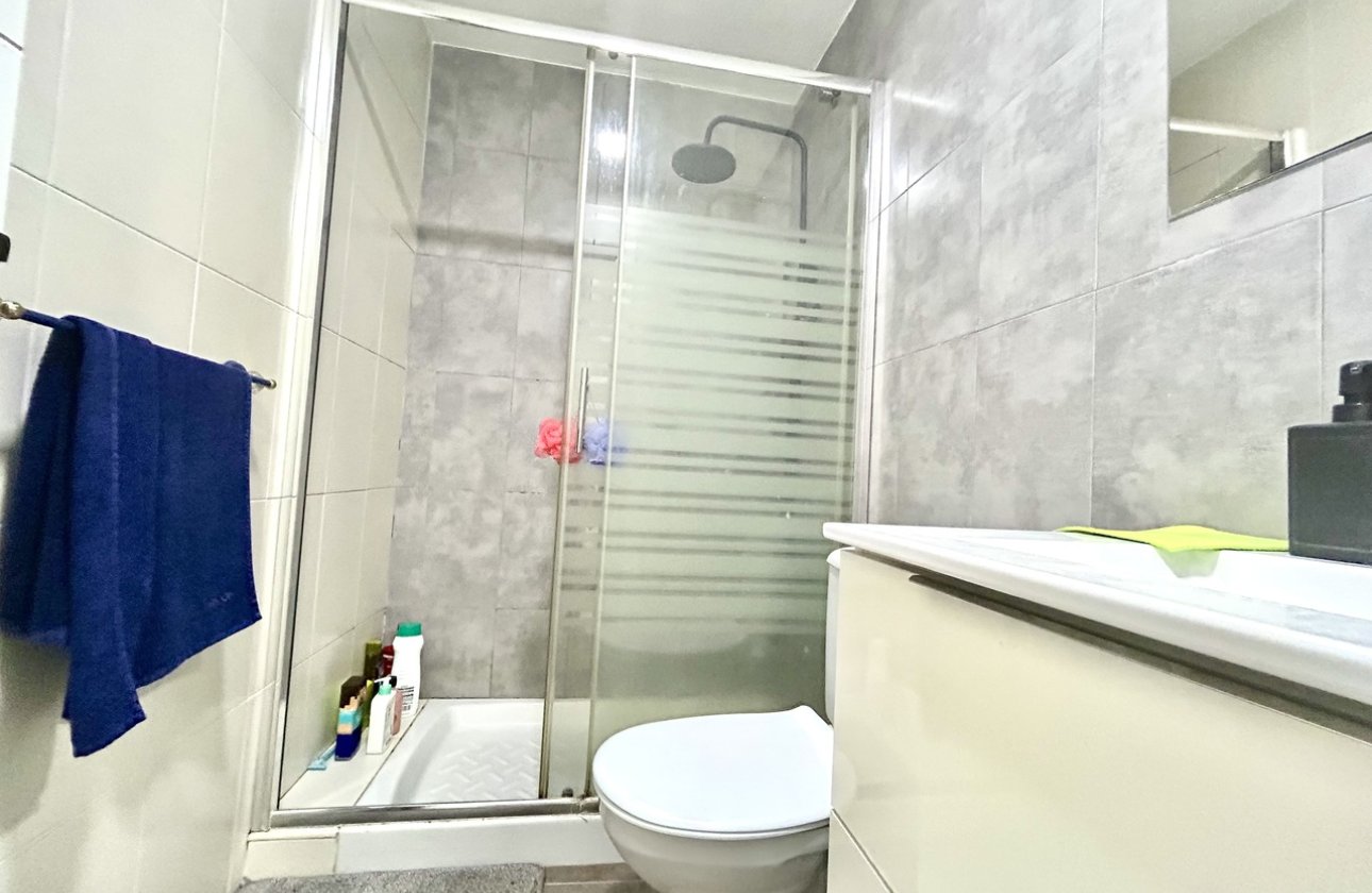 Reventa - Apartamento / piso - Torrevieja