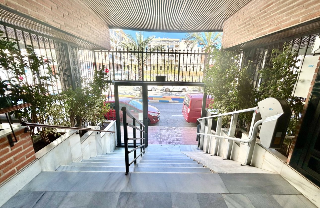 Reventa - Apartamento / piso - Torrevieja