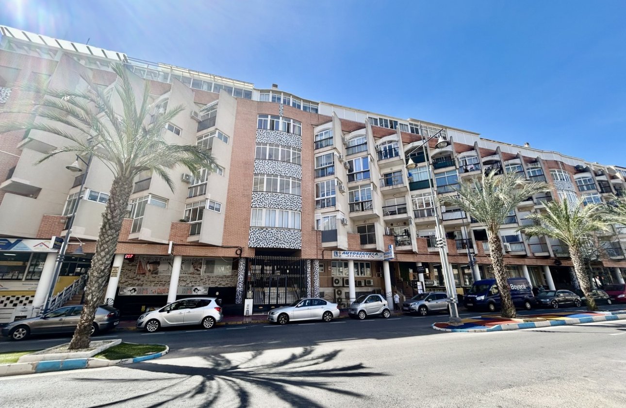 Reventa - Apartamento / piso - Torrevieja