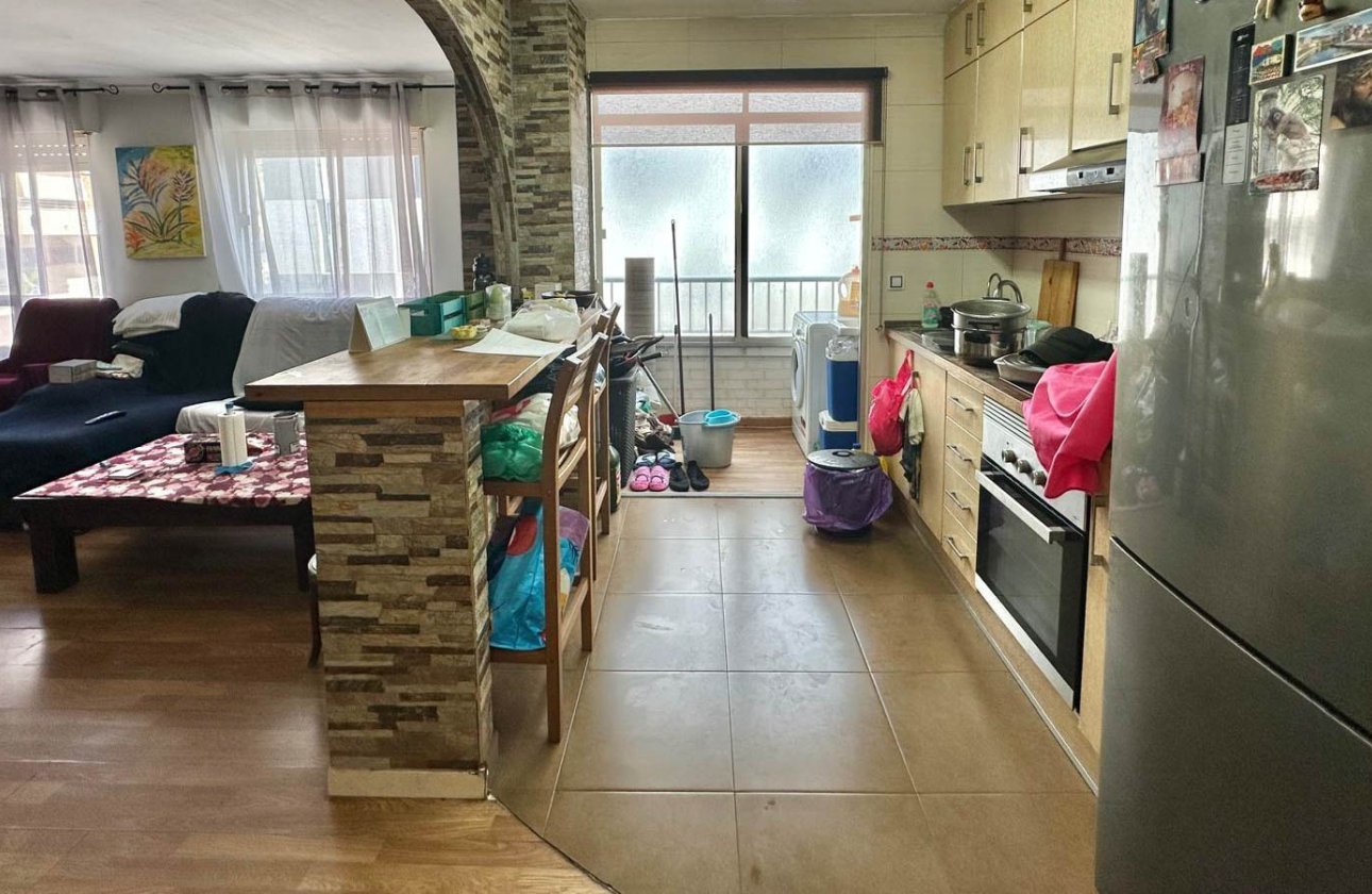 Resale - Apartment / flat - Torrevieja - Centro