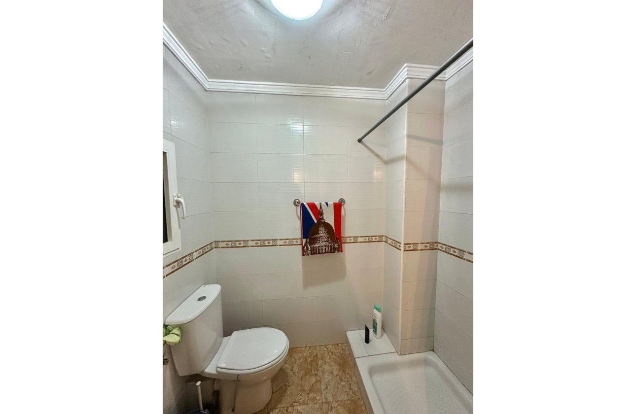 Resale - Apartment / flat - Torrevieja - Centro