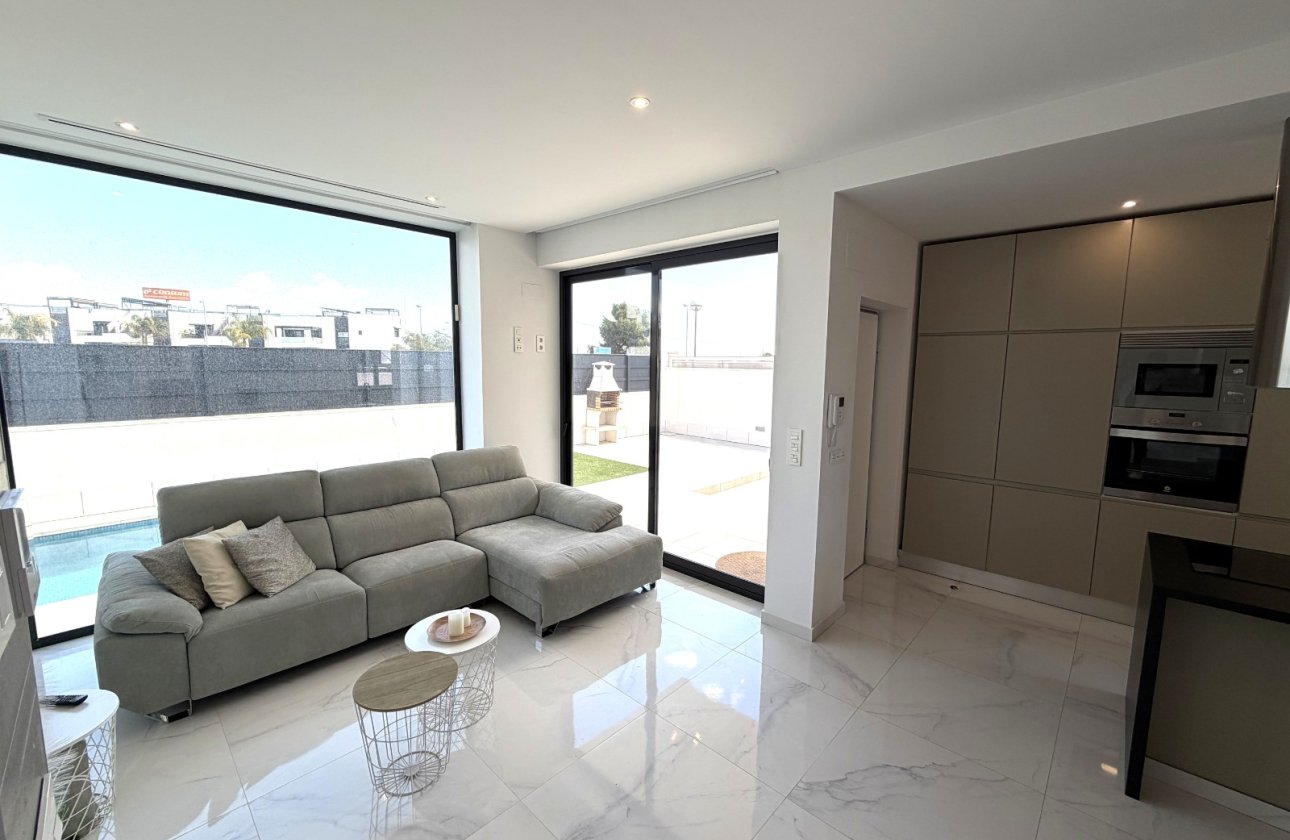 Resale - Villa - Ciudad Quesada - La Laguna