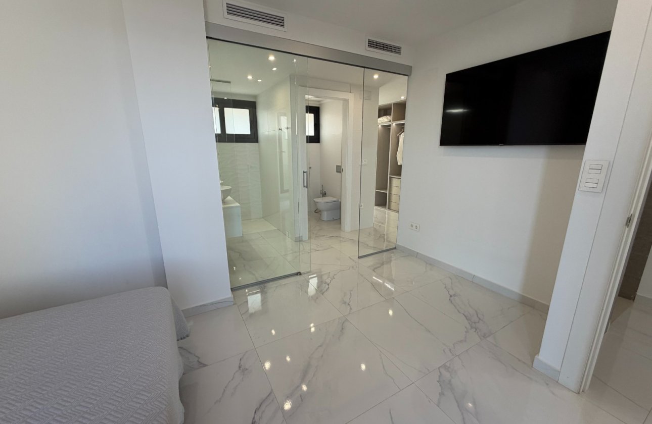 Resale - Villa - Ciudad Quesada - La Laguna
