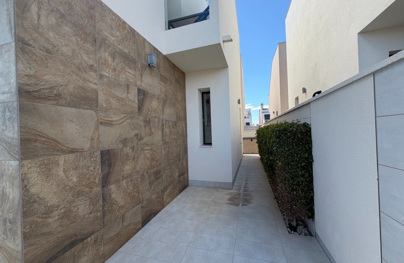 Resale - Villa - Ciudad Quesada - La Laguna