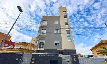 Resale - Building - Torrevieja - Nueva Torrevieja - Aguas Nuevas