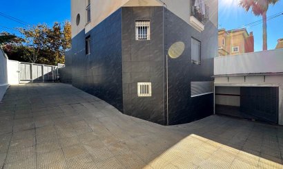 Resale - Building - Torrevieja - Nueva Torrevieja - Aguas Nuevas