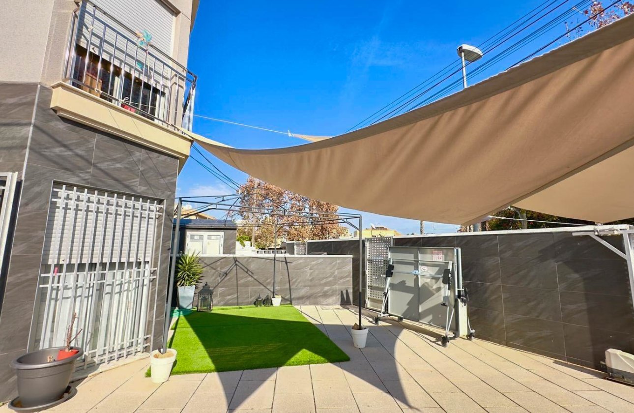 Resale - Building - Torrevieja - Nueva Torrevieja - Aguas Nuevas