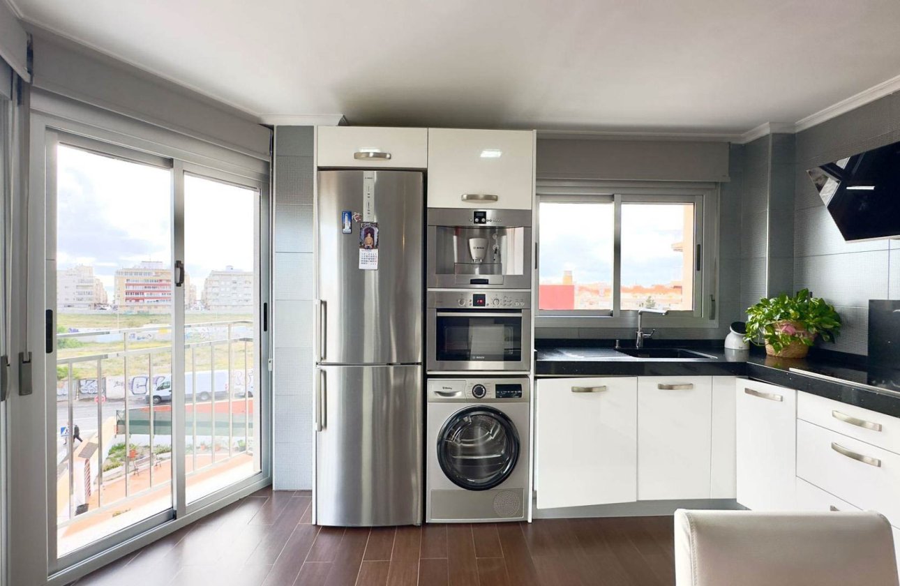 Resale - Building - Torrevieja - Nueva Torrevieja - Aguas Nuevas