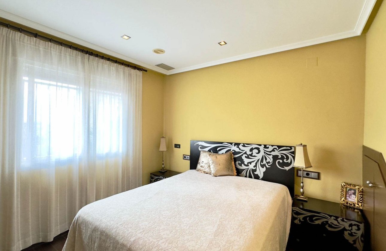 Resale - Building - Torrevieja - Nueva Torrevieja - Aguas Nuevas