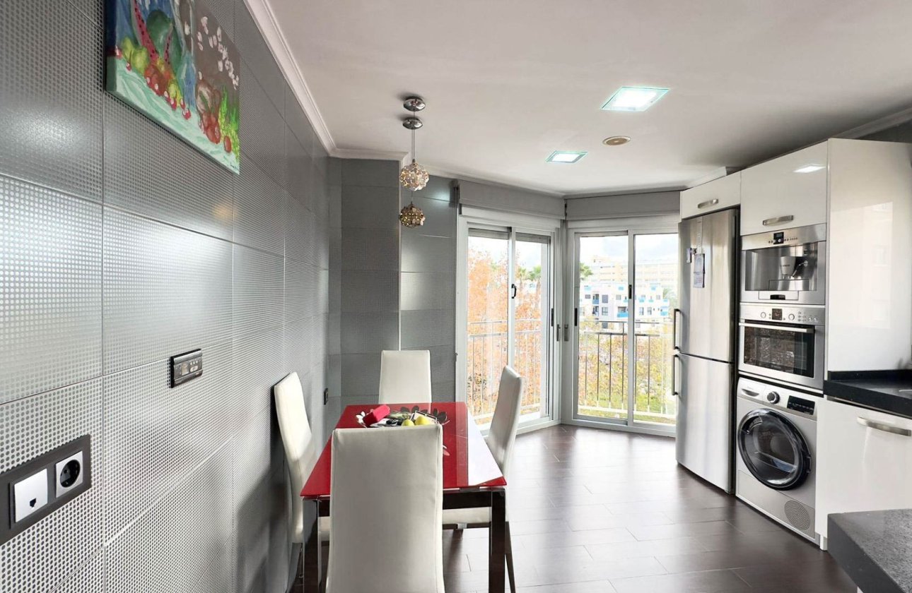 Resale - Building - Torrevieja - Nueva Torrevieja - Aguas Nuevas