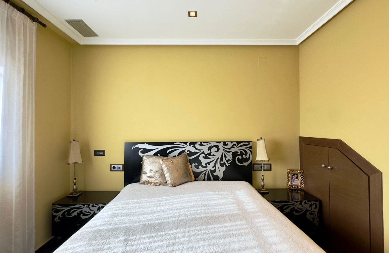 Resale - Building - Torrevieja - Nueva Torrevieja - Aguas Nuevas