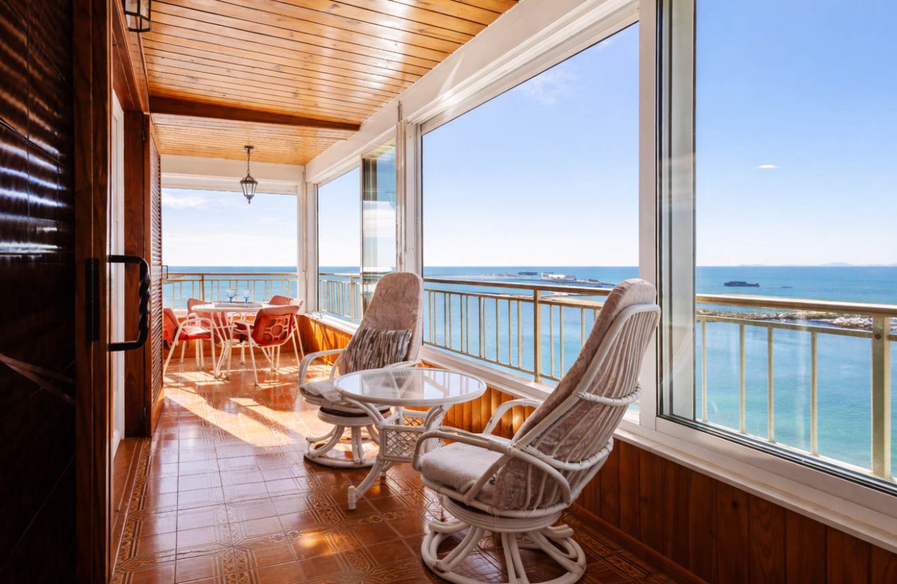 Resale - Apartment / flat - Torrevieja - Playa del Acequión