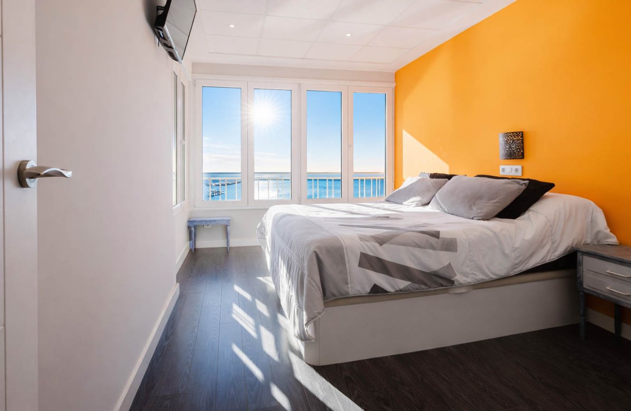 Resale - Apartment / flat - Torrevieja - Playa del Acequión