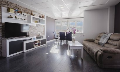 Resale - Apartment / flat - Torrevieja - Playa del Acequión