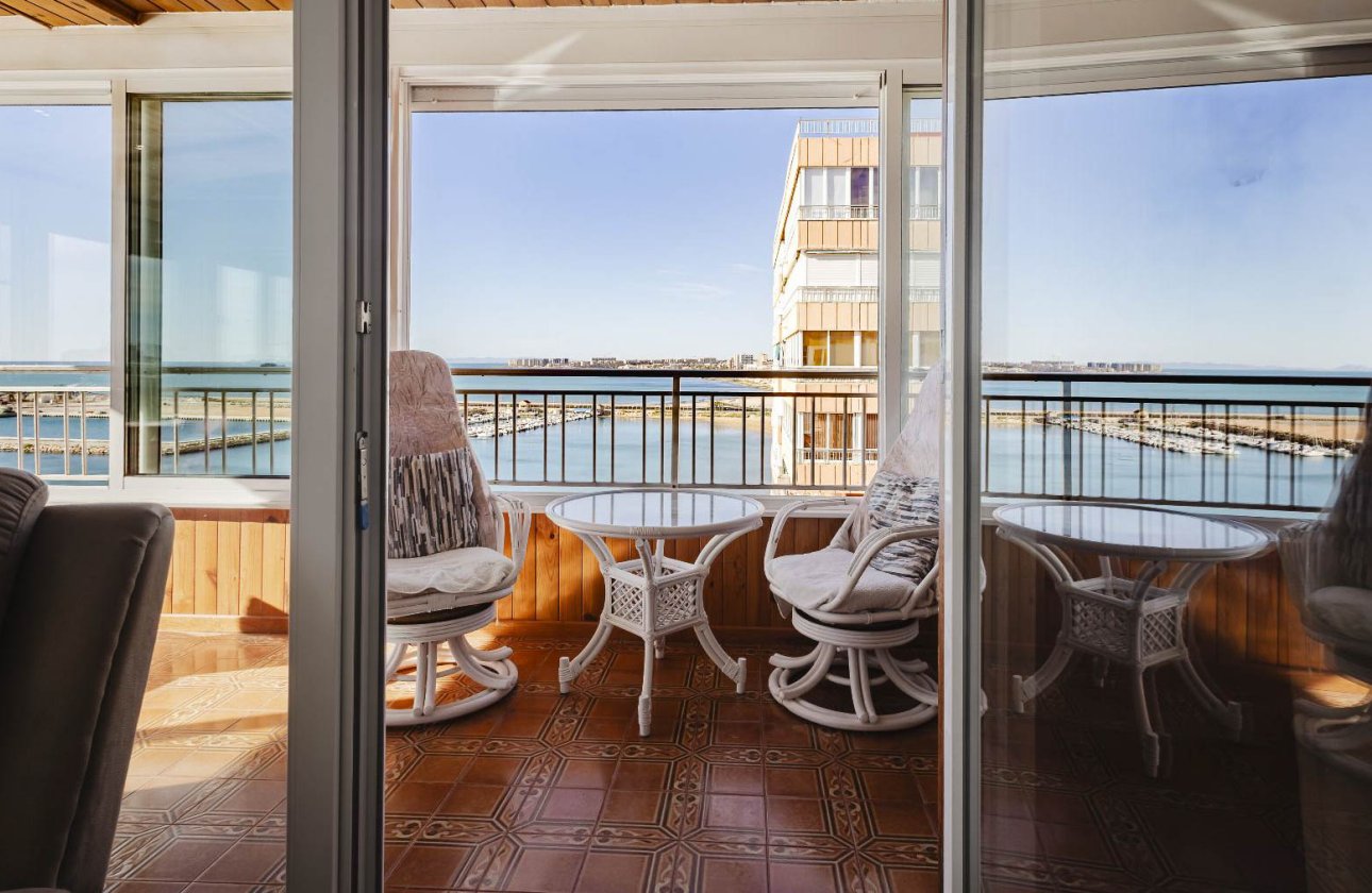 Resale - Apartment / flat - Torrevieja - Playa del Acequión