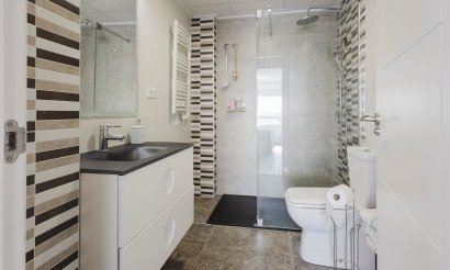 Resale - Apartment / flat - Torrevieja - Playa del Acequión