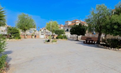 Resale - Bungalow - Orihuela Costa - Playa Flamenca