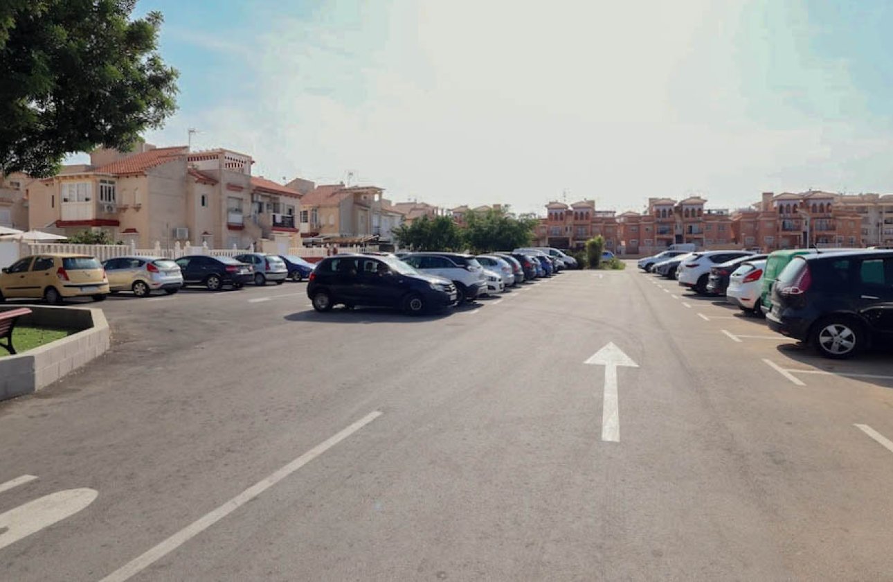 Resale - Bungalow - Orihuela Costa - Playa Flamenca