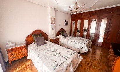 Resale - Villa - Guardamar del Segura - Guardamar pueblo
