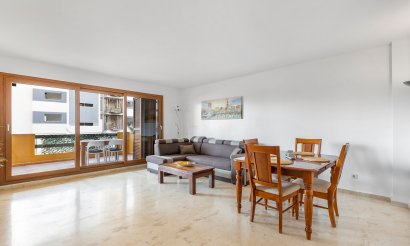 Resale - Apartment / flat - Torrevieja - Punta Prima