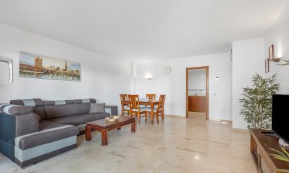 Resale - Apartment / flat - Torrevieja - Punta Prima