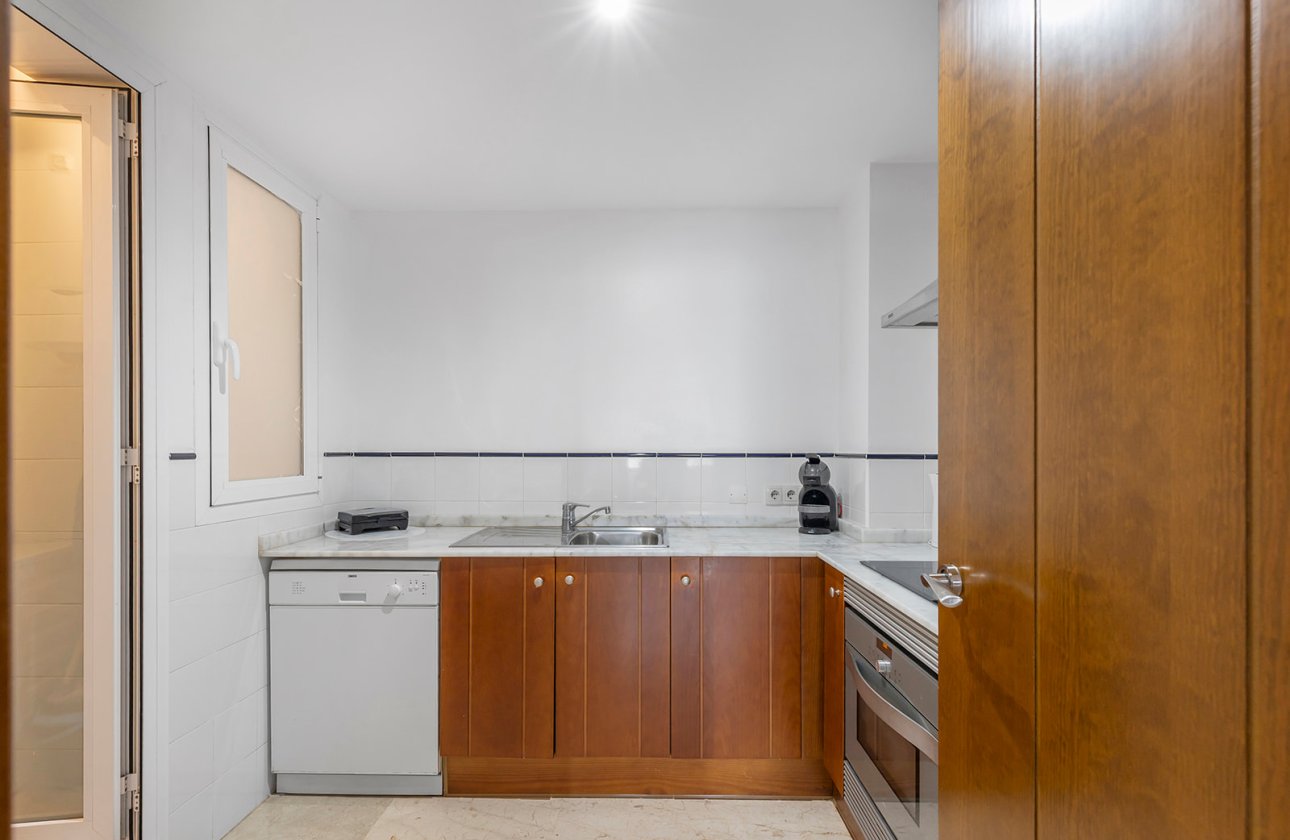 Resale - Apartment / flat - Torrevieja - Punta Prima