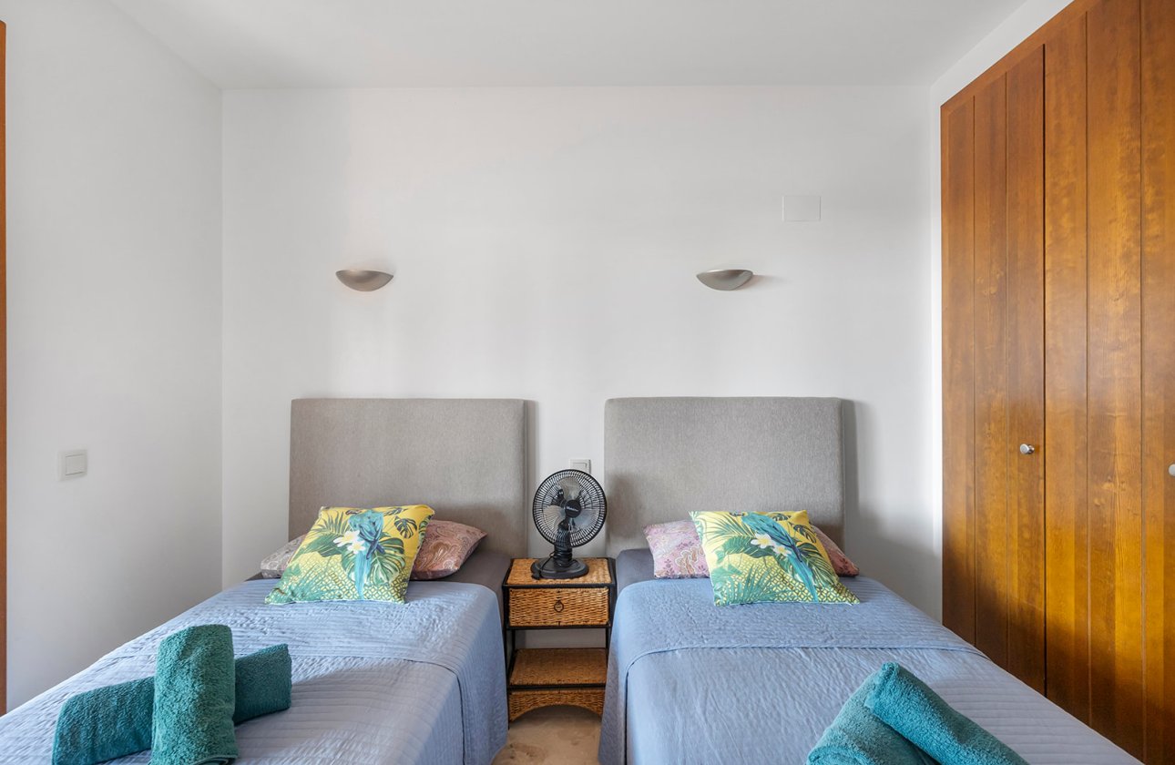 Resale - Apartment / flat - Torrevieja - Punta Prima