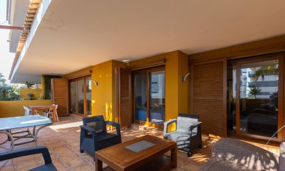 Resale - Apartment / flat - Torrevieja - Punta Prima