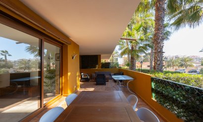 Resale - Apartment / flat - Torrevieja - Punta Prima