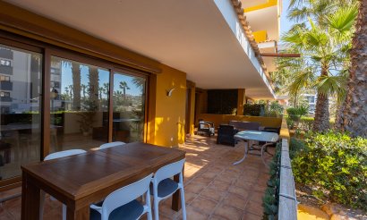 Resale - Apartment / flat - Torrevieja - Punta Prima