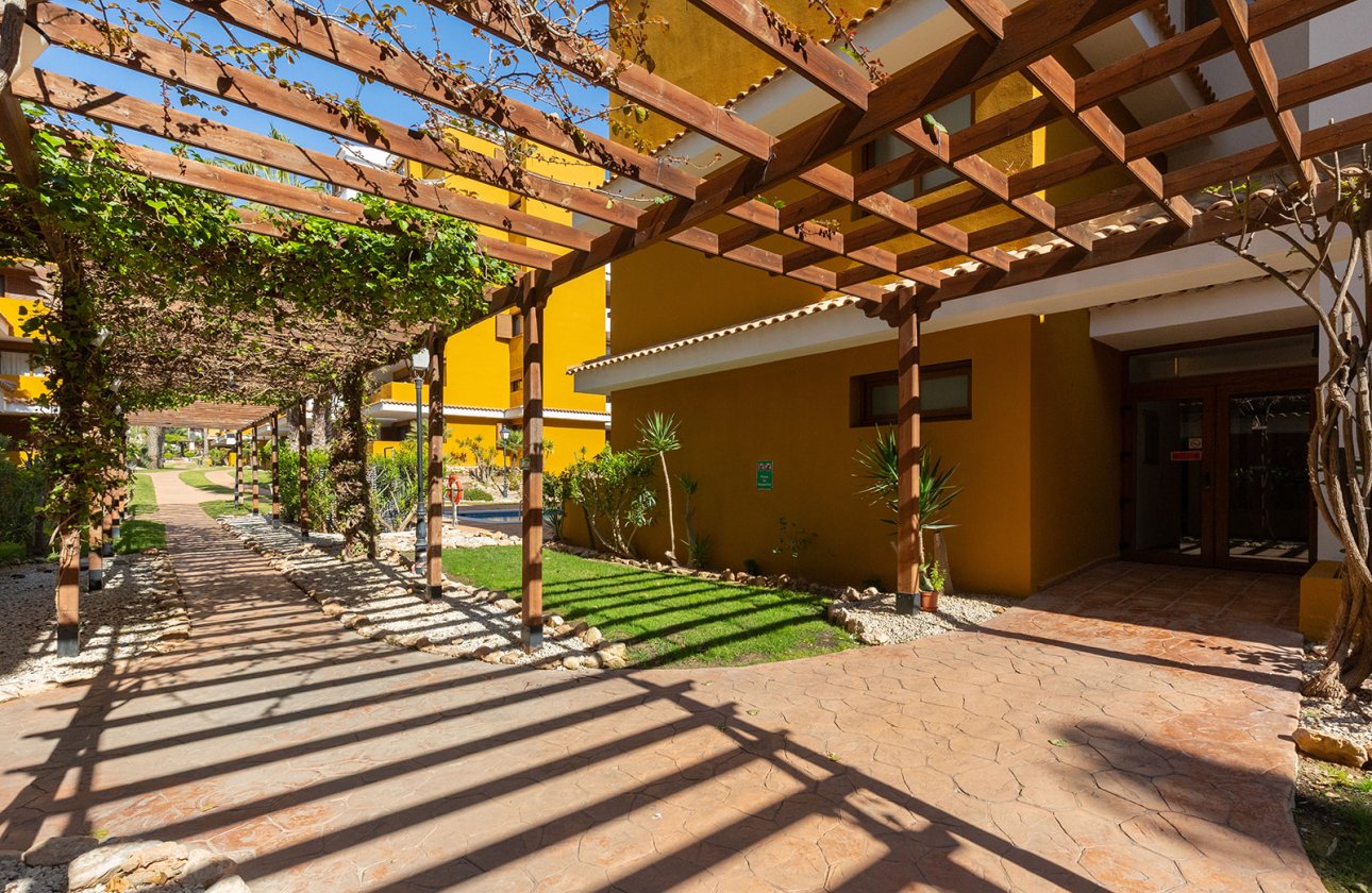 Resale - Apartment / flat - Torrevieja - Punta Prima