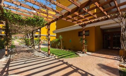 Resale - Apartment / flat - Torrevieja - Punta Prima
