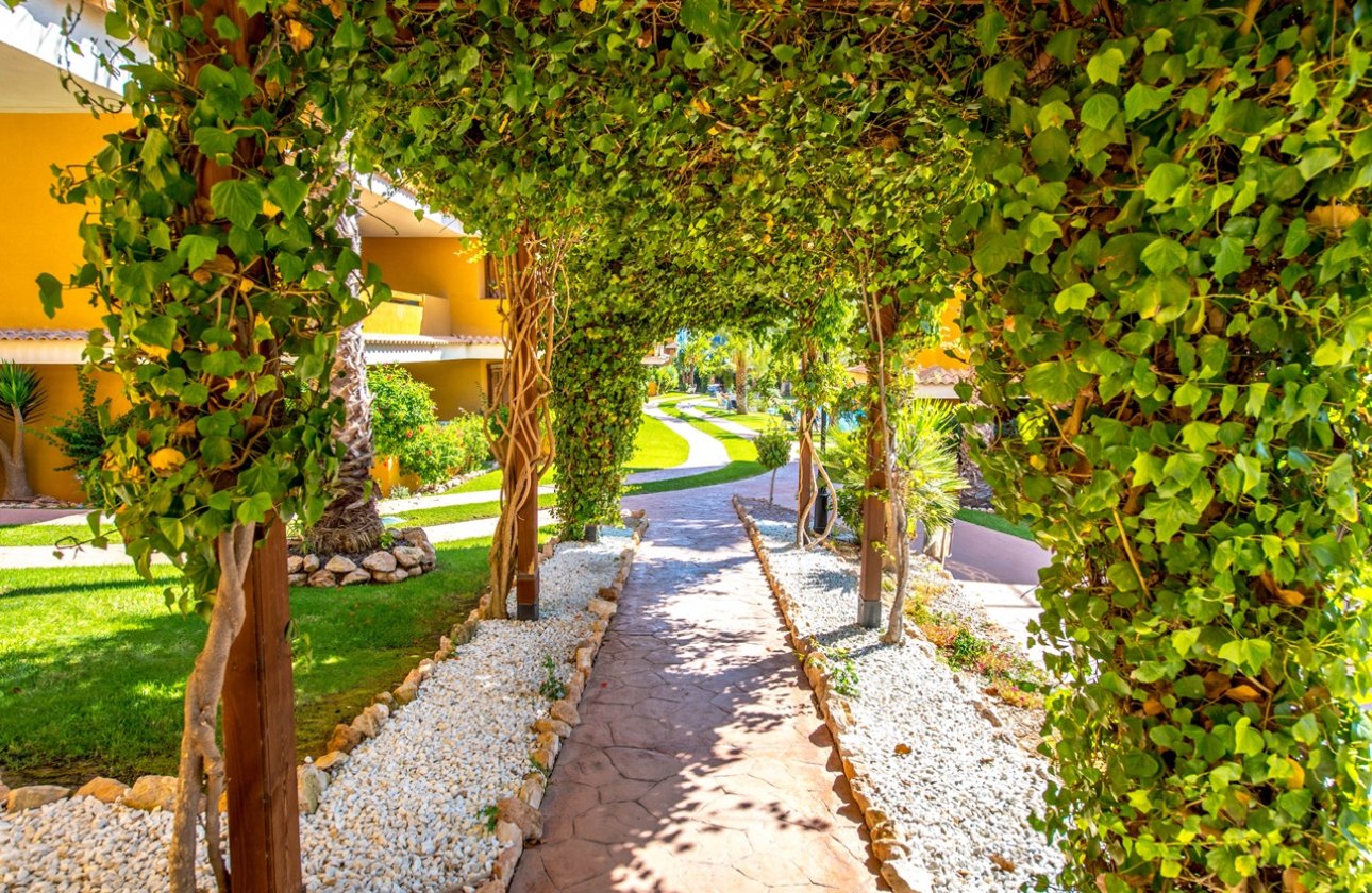 Resale - Apartment / flat - Torrevieja - Punta Prima