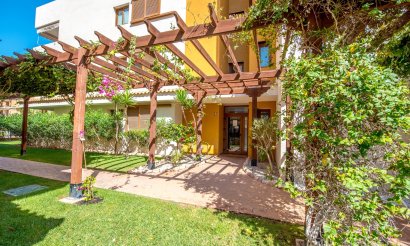 Resale - Apartment / flat - Torrevieja - Punta Prima