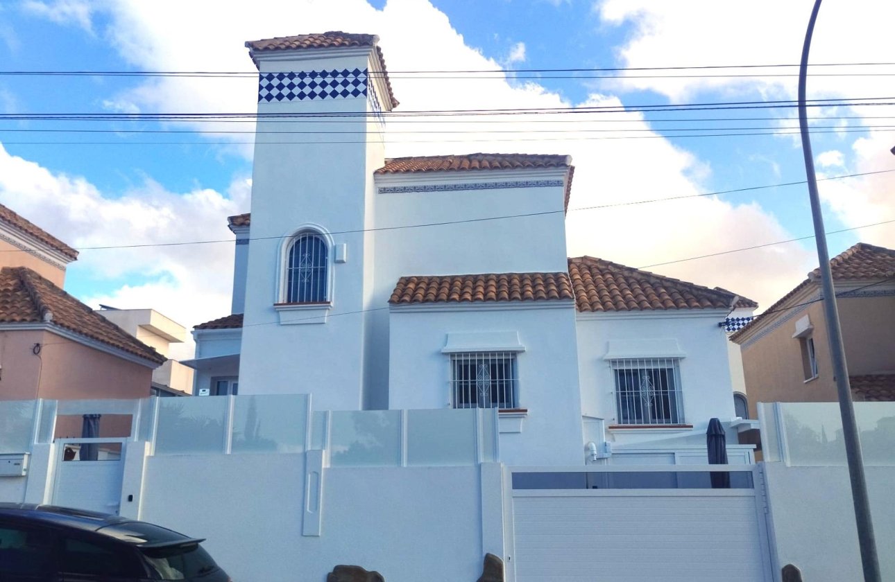Resale - Villa - San Miguel de Salinas - Las filipinas