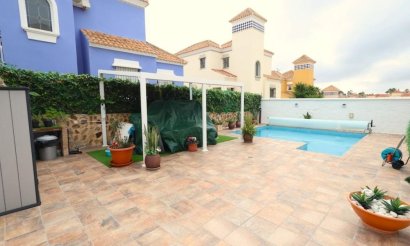 Resale - Villa - San Miguel de Salinas - Las filipinas