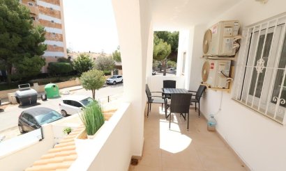 Resale - Apartment / flat - Orihuela Costa - La Zenia