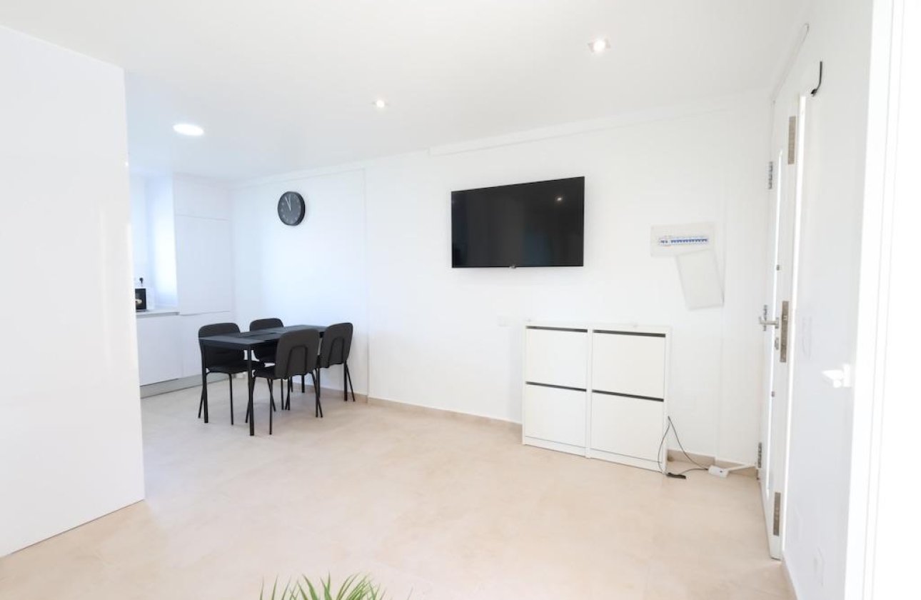 Resale - Apartment / flat - Orihuela Costa - La Zenia