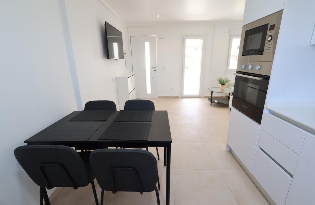 Resale - Apartment / flat - Orihuela Costa - La Zenia