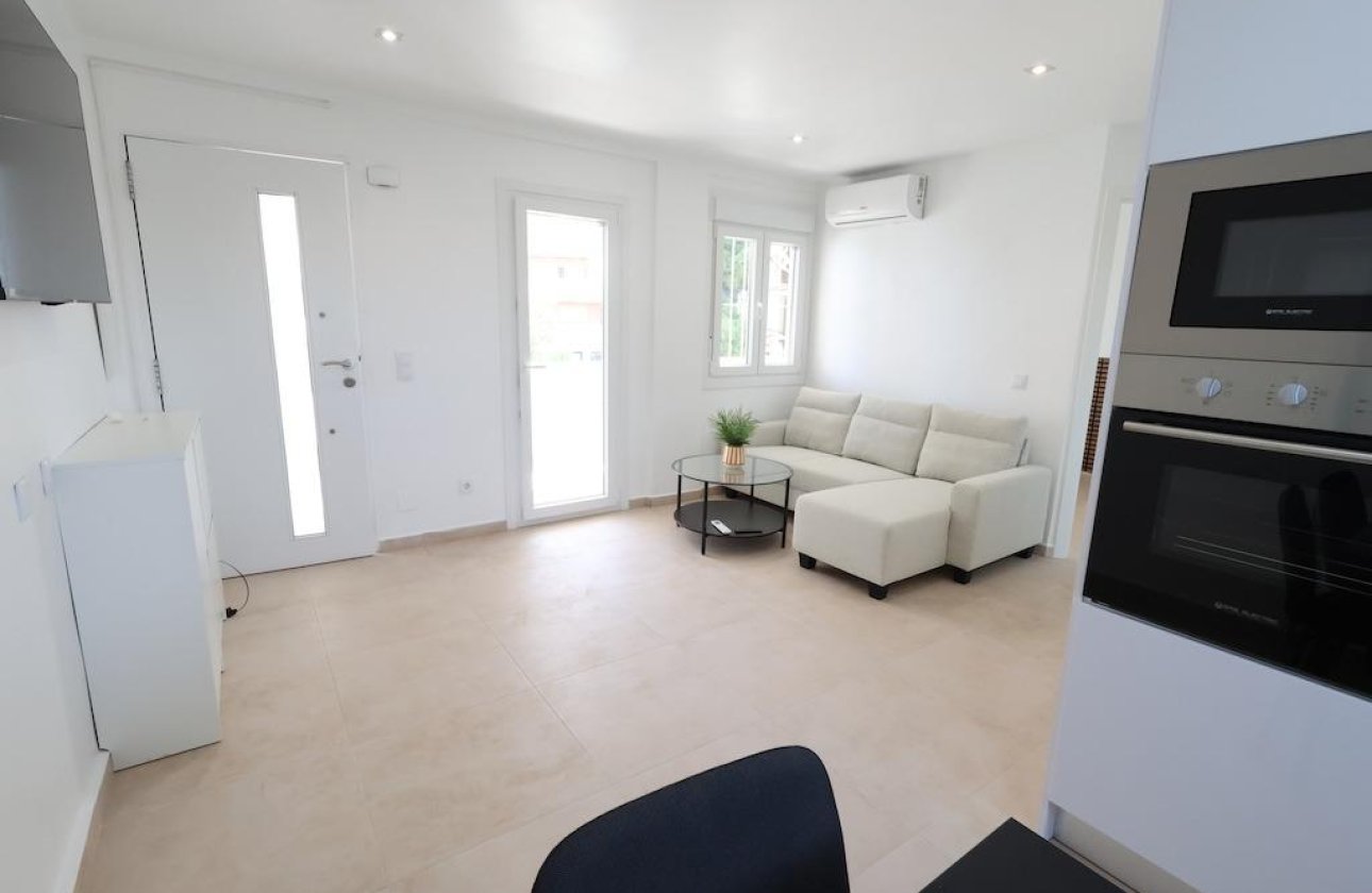 Resale - Apartment / flat - Orihuela Costa - La Zenia