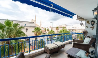 Resale - Apartment / flat - Torrevieja - Playa Del Cura