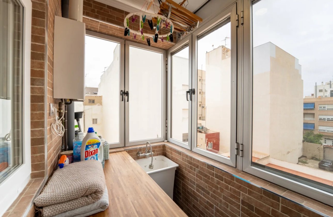 Resale - Apartment / flat - Torrevieja - Playa Del Cura