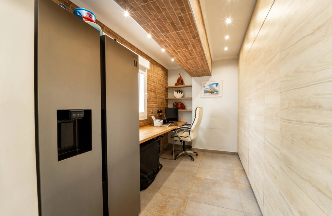 Resale - Apartment / flat - Torrevieja - Playa Del Cura