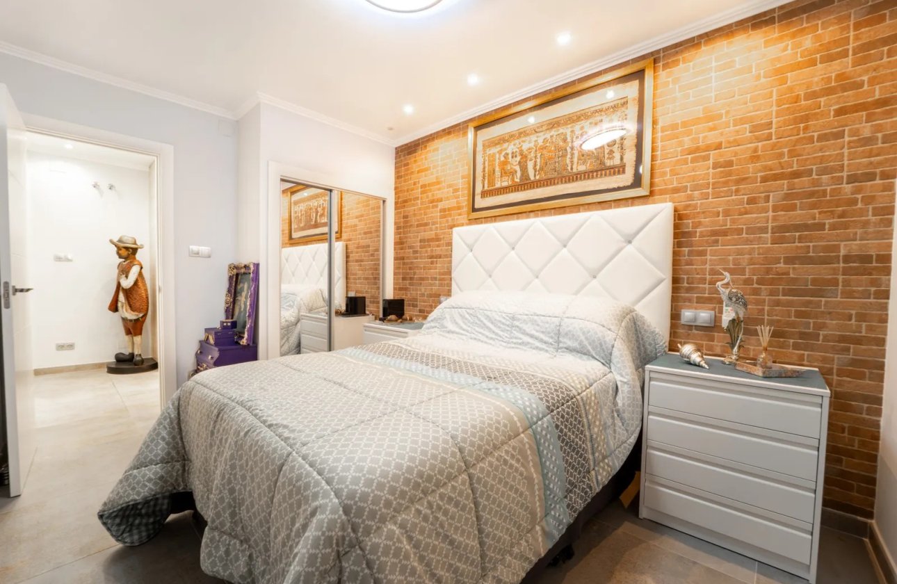 Resale - Apartment / flat - Torrevieja - Playa Del Cura