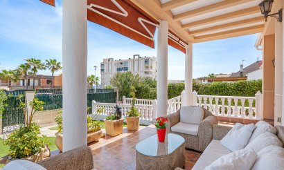 Revente - Villa - Torrevieja - La Mata