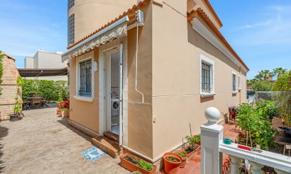 Revente - Villa - Torrevieja - La Mata