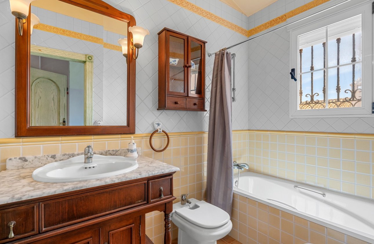 Revente - Villa - Torrevieja - La Mata