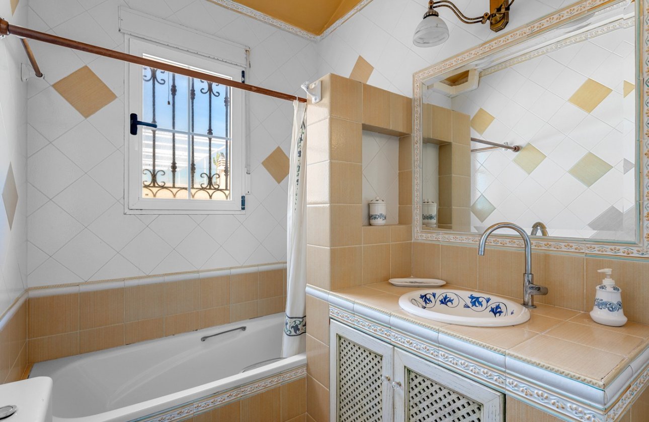 Revente - Villa - Torrevieja - La Mata