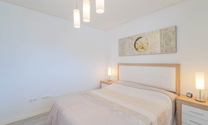 Reventa - Apartamento / piso - Orihuela Costa - Los Dolses