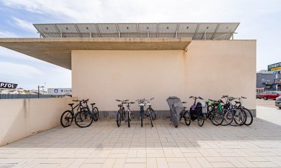 Reventa - Apartamento / piso - Orihuela Costa - Los Dolses